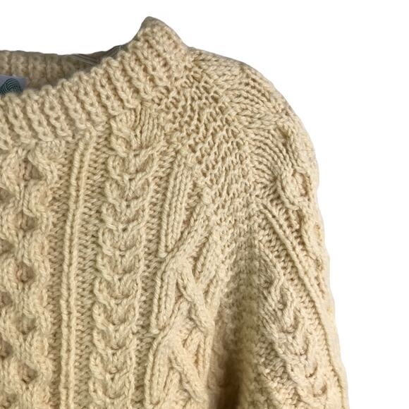 Tara Fashions Sweater Womens M Vintage Cream Wool Cable Knit Fisherman Crew Neck - Picture 4 of 7